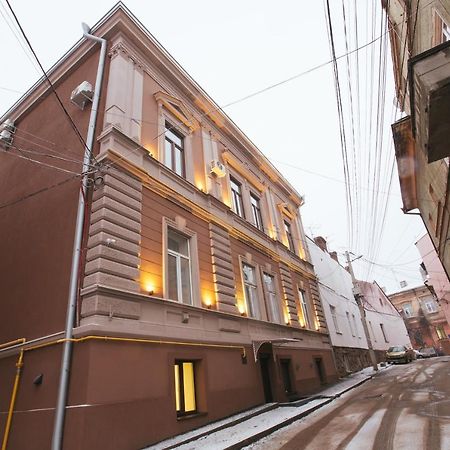 Apart Hotel На Трояндовой Chernivtsi Exterior foto